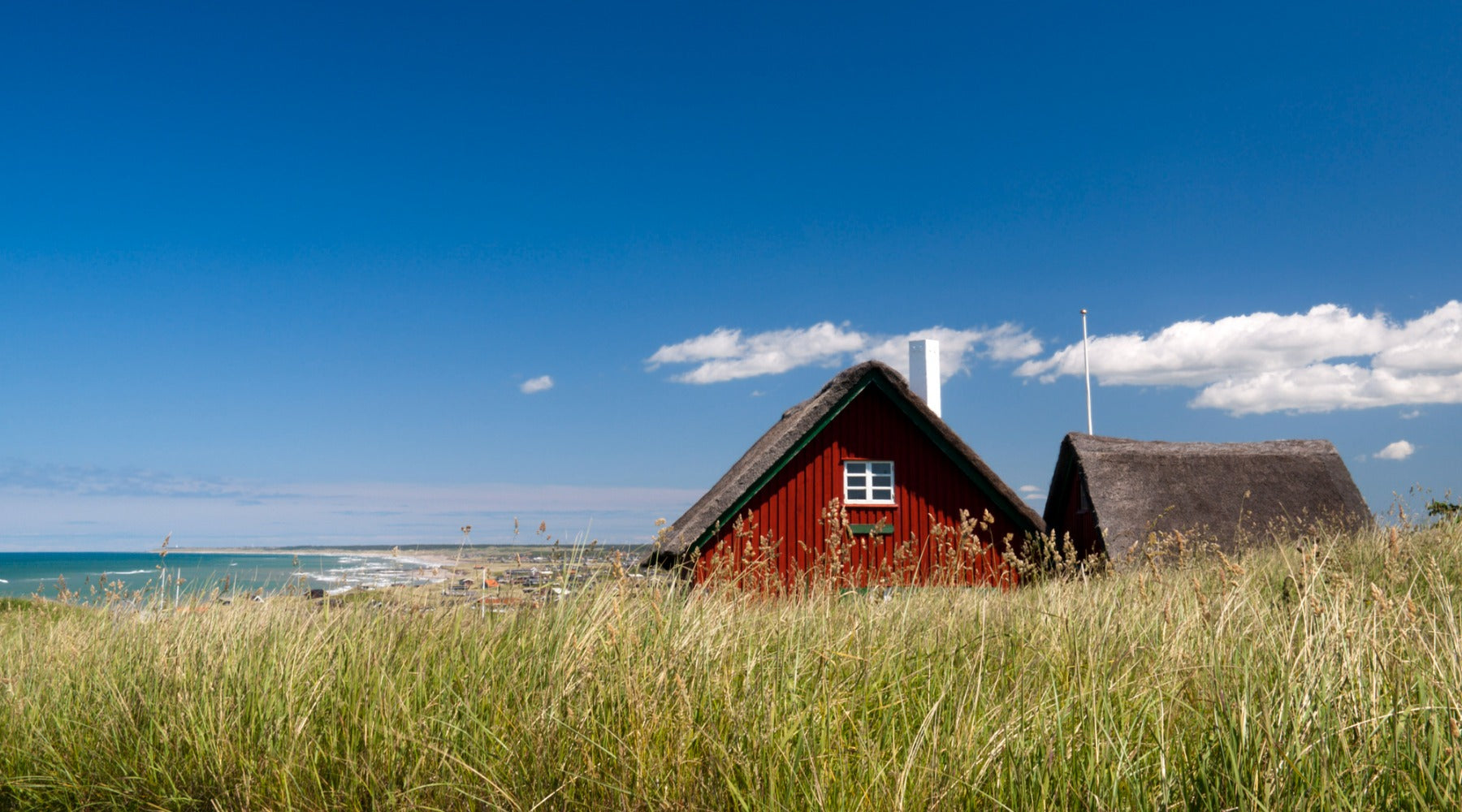Scandinavian Home Design for Summer